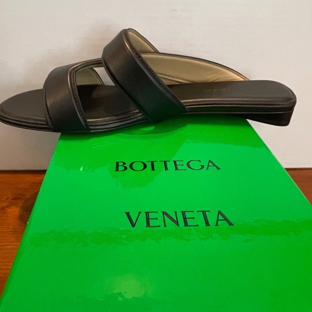 Bottega Veneta 651374 Women's Black Calf Leather Sandals Shoes Black, 38 - Picture 13 of 15